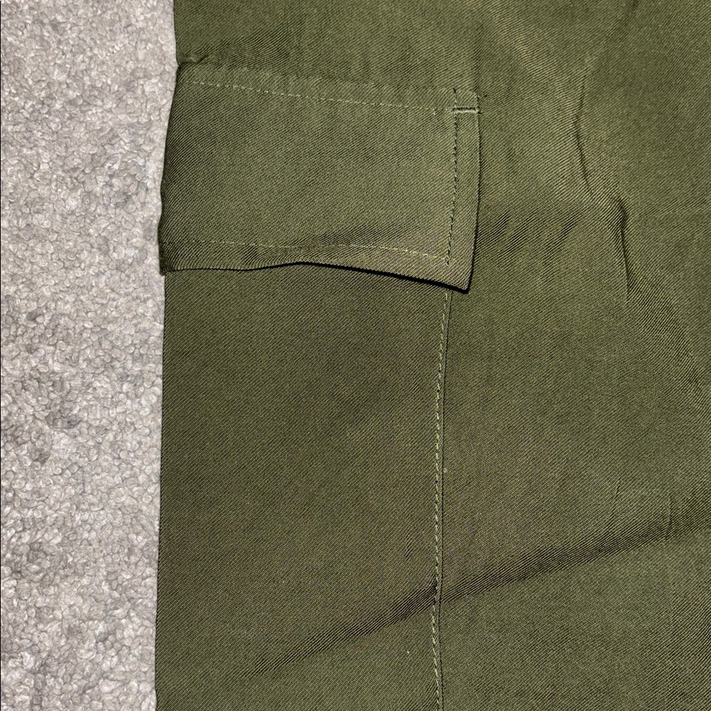 a new day Women’s Green Cargo Pants - Picture 7 of 10